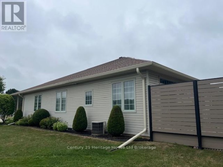 Photo 17 at 1 - 21 Balazs Court, Tillsonburg