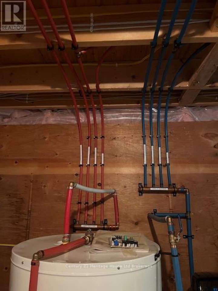 Photo 23 at 1 - 21 Balazs Court, Tillsonburg