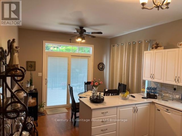 Photo 7 at 1 - 21 Balazs Court, Tillsonburg