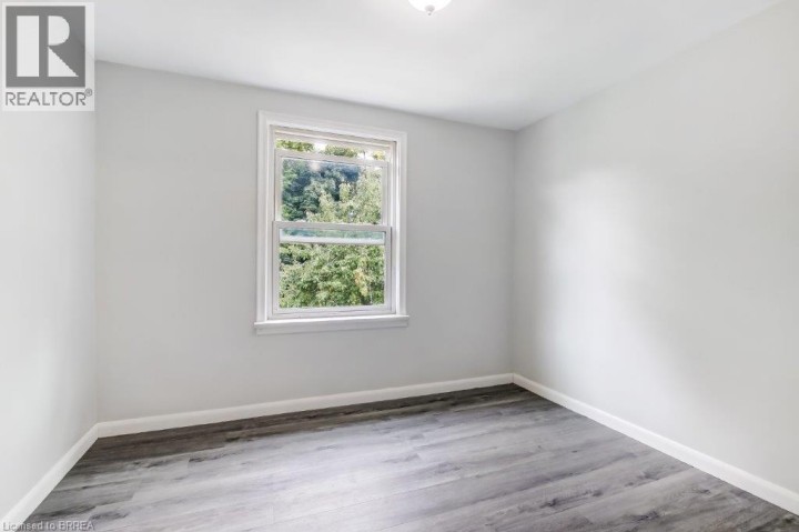 Photo 13 at 25 Henry Street, East Ward, Brantford
