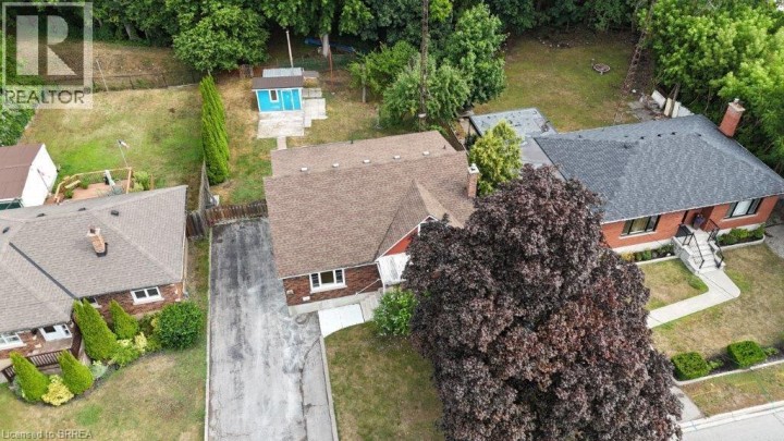 Photo 25 at 25 Henry Street, East Ward, Brantford