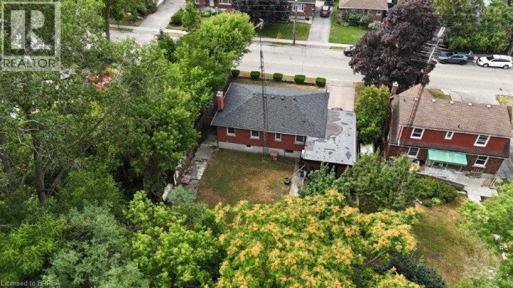 Photo 26 at 25 Henry Street, East Ward, Brantford