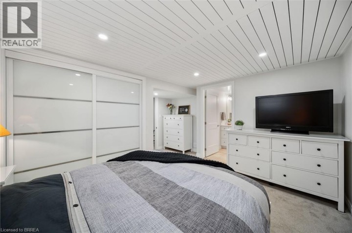 Photo 23 at 7 Northalaton Street, Queensway / Grove, Brantford