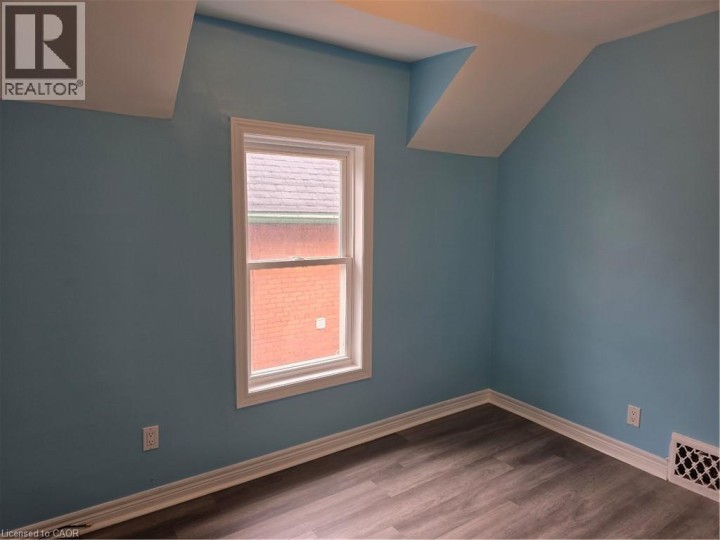 Photo 18 at 182 Marlborough Street, East Ward, Brantford