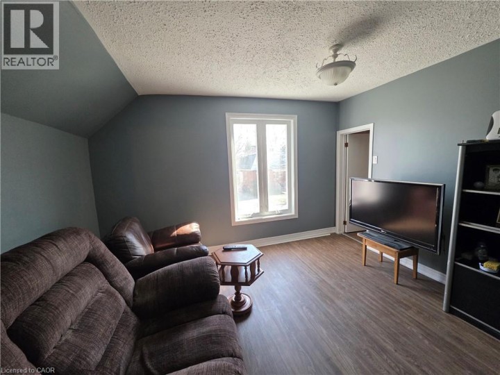 Photo 23 at 182 Marlborough Street, East Ward, Brantford