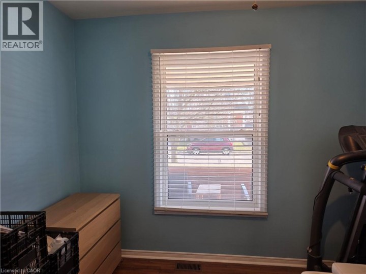 Photo 3 at 182 Marlborough Street, East Ward, Brantford