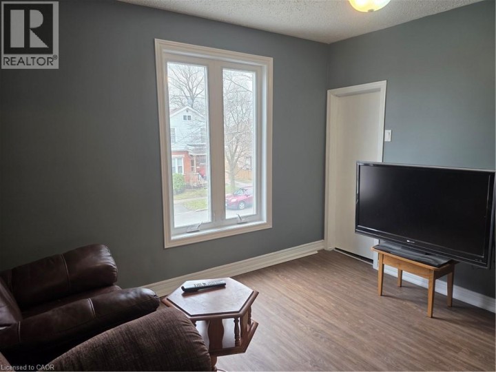 Photo 32 at 182 Marlborough Street, East Ward, Brantford