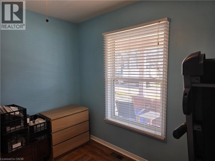 Photo 4 at 182 Marlborough Street, East Ward, Brantford