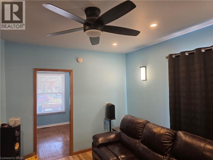 Photo 8 at 182 Marlborough Street, East Ward, Brantford