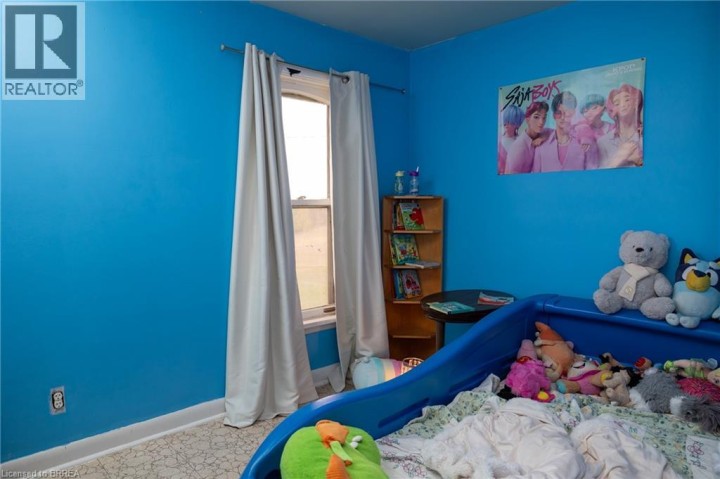 Photo 15 at 47 Pottruff Road, Sw Rural, Brantford