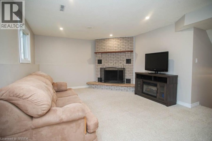 Photo 24 at 331 Brantwood Park Road, Lynden Hills, Brantford