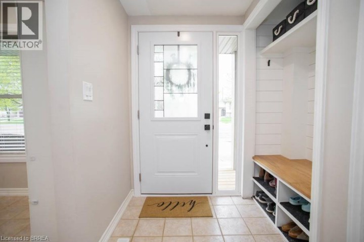 Photo 5 at 331 Brantwood Park Road, Lynden Hills, Brantford