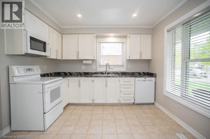 Photo 6 at 331 Brantwood Park Road, Lynden Hills, Brantford