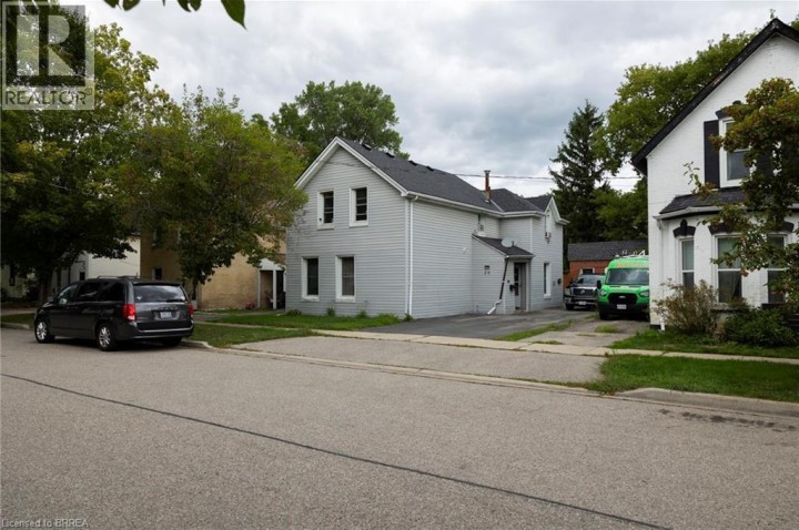 Photo 1 at 20 Superior Street, Eagle Place East, Brantford