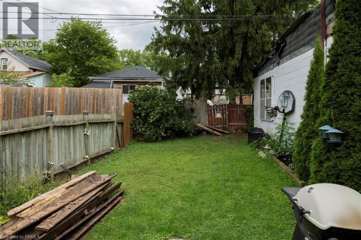 Photo 3 at 20 Superior Street, Eagle Place East, Brantford