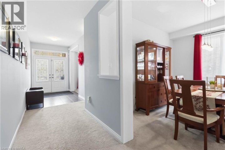 Photo 7 at 14 Turnbull Drive, Empire South, Brantford