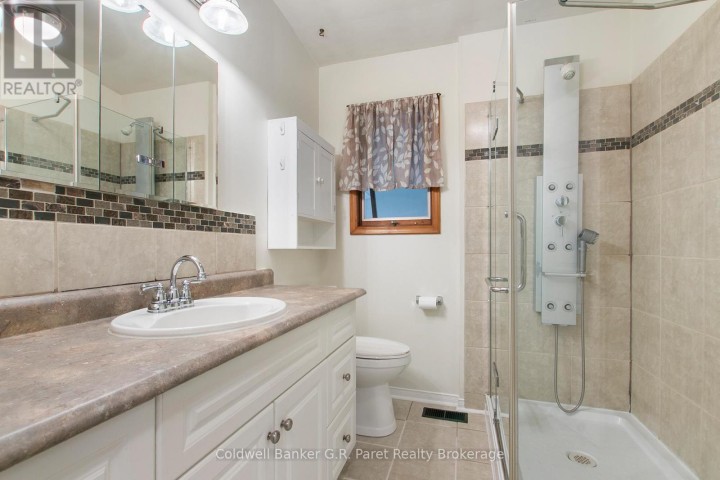 Photo 13 at 105 Queen Street, Tillsonburg