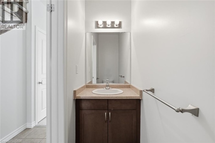 Photo 15 at 35 - 99 Panabaker Drive, Maple Lane Annex, Ancaster