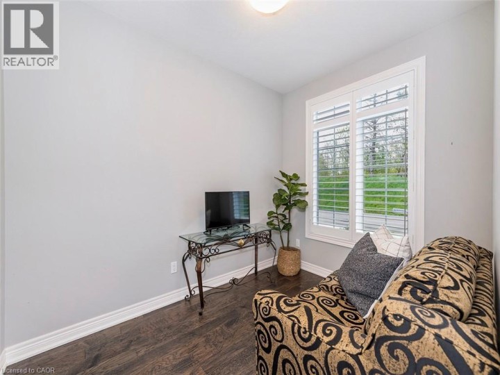 Photo 21 at 18 - 41 Garden Avenue, Mission Estates, Brantford