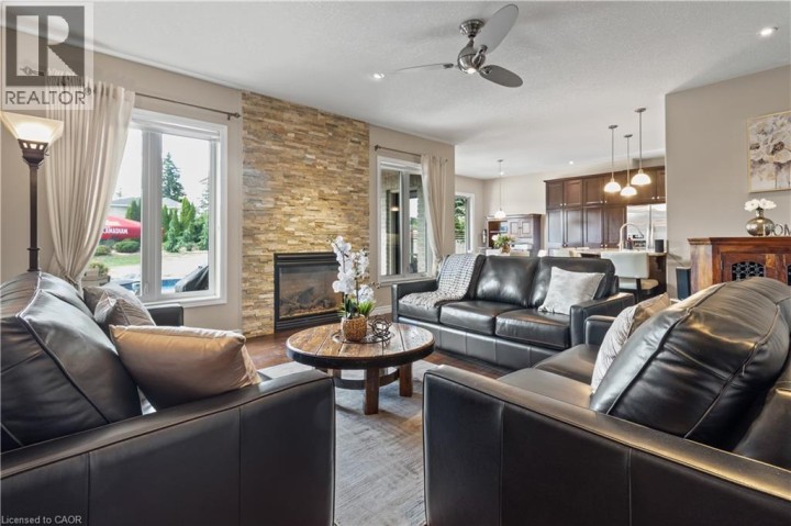 Photo 9 at 21 Farrow Road, Oakhill Dr, Brantford