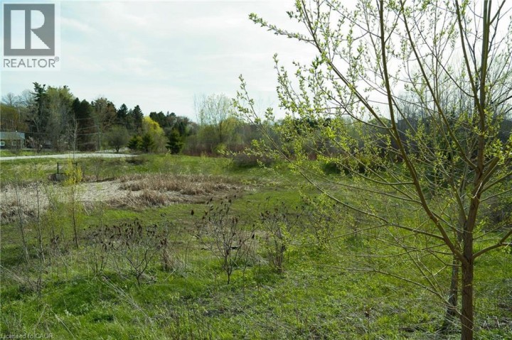 Photo 10 at 477 Blair Creek Drive, Pioneer Park / Doon / Wyldwoods, Kitchener