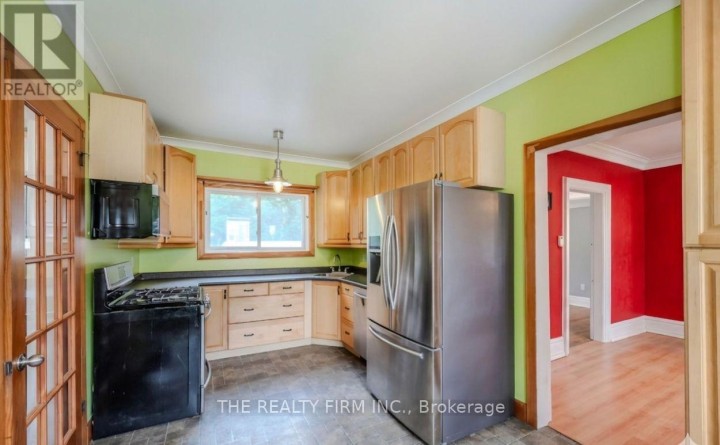 Photo 3 at 243 Wellington Street, Ingersoll - South, Ingersoll