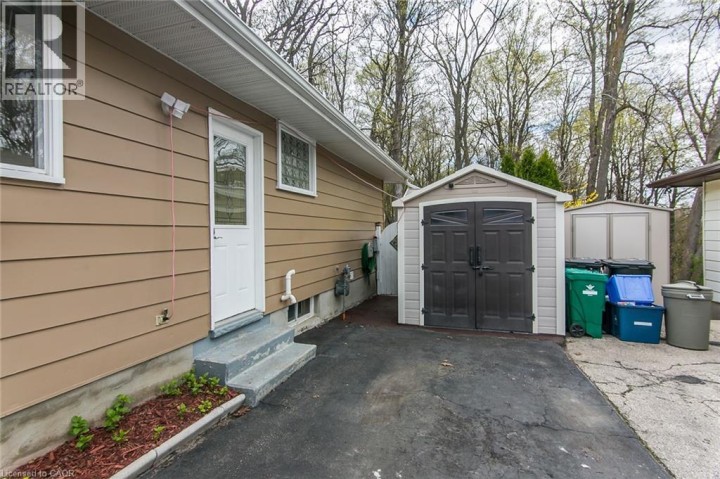 Photo 36 at 34 Blackhorne Crescent, Laurentian Hills / Country Hills W, Kitchener