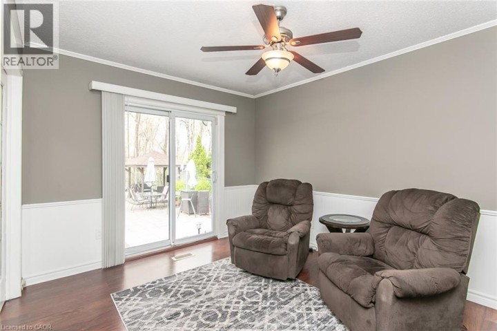 Photo 20 at 34 Blackhorne Crescent, Laurentian Hills / Country Hills W, Kitchener