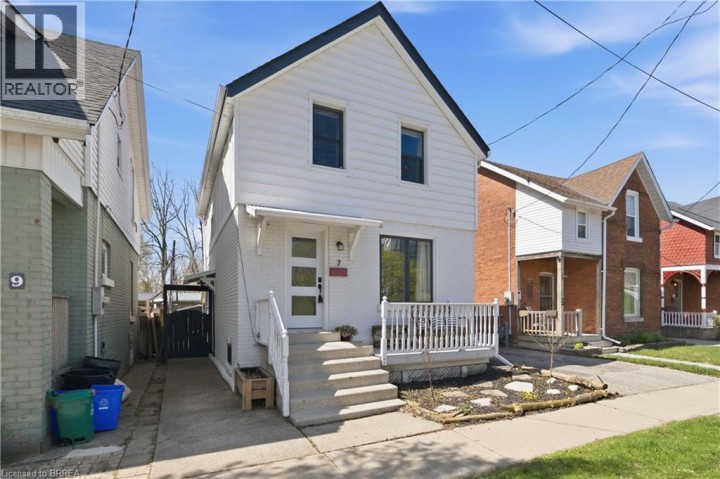 Photo 1 at 7 Ontario Street, Eagle Place West, Brantford