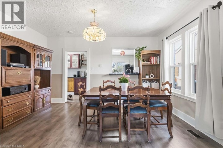 Photo 6 at 7 Ontario Street, Eagle Place West, Brantford