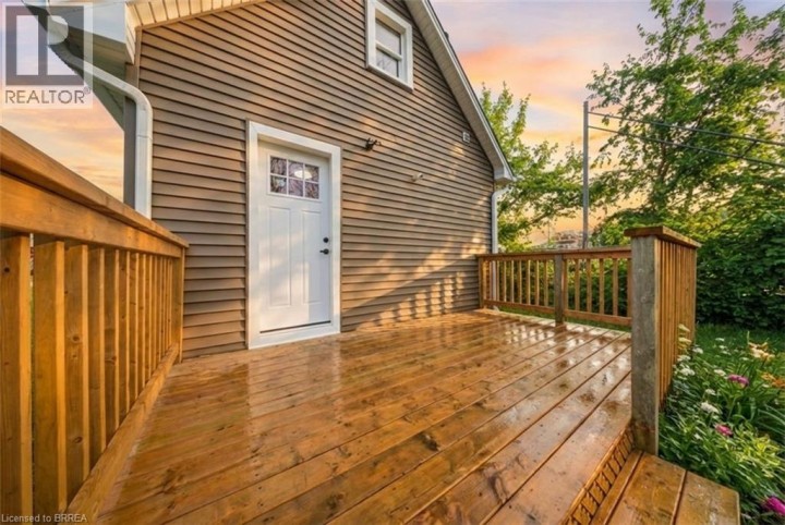 Photo 20 at 17 Able Avenue, Victoria / Arthur, Brantford