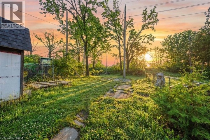 Photo 22 at 17 Able Avenue, Victoria / Arthur, Brantford