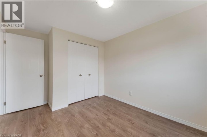 Photo 13 at 85 Activa Avenue, Laurentian Hills / Country Hills W, Kitchener