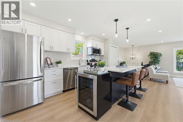 Photo 11 at 99 Oakhurst Crescent, Heritage Park / Rosemount, Kitchener