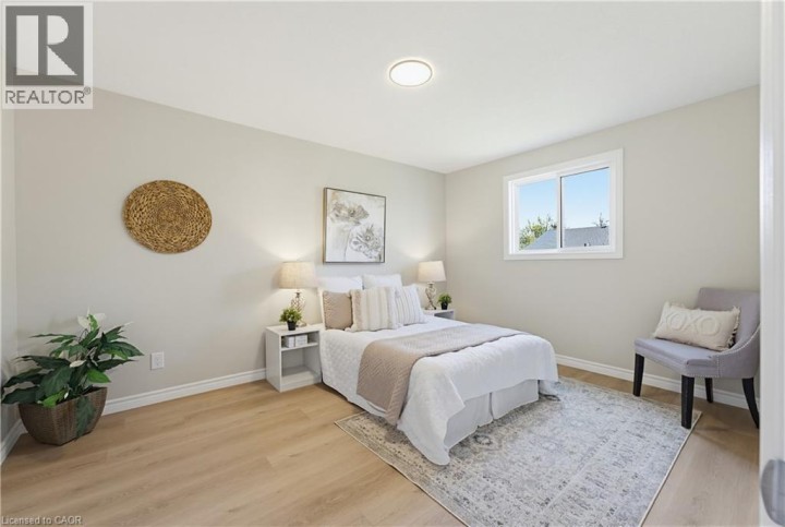 Photo 16 at 99 Oakhurst Crescent, Heritage Park / Rosemount, Kitchener