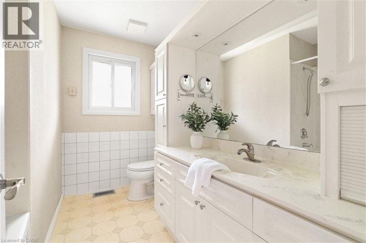 Photo 10 at 24 Grand Hill Drive, Hidden Valley / Pioneer Tower, Kitchener