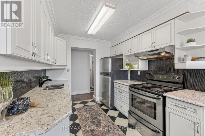 Photo 15 at 402 - 75 E Bridge Street, Tillsonburg