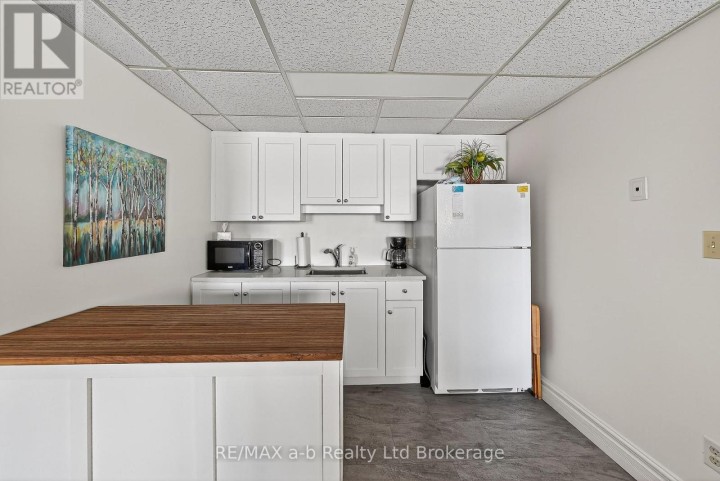 Photo 34 at 402 - 75 E Bridge Street, Tillsonburg
