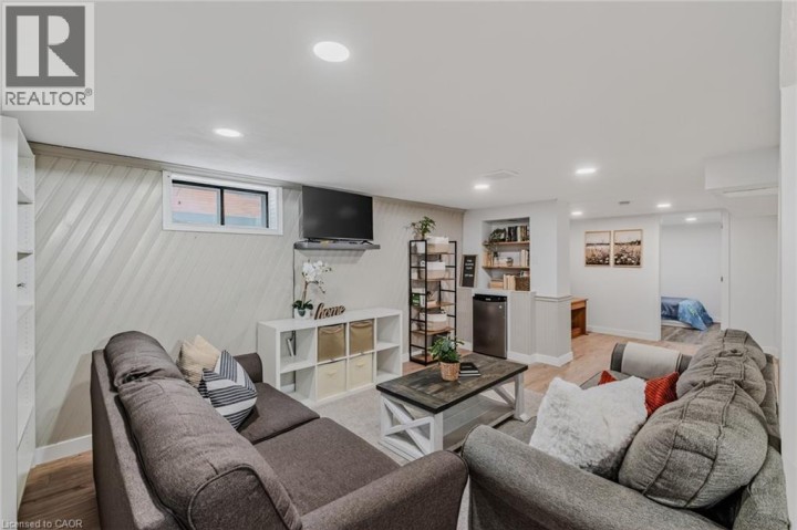Photo 25 at 91 Ninth Avenue, Eagle Place East, Brantford