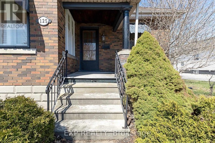 Photo 4 at 125 Redan Street, St. Thomas