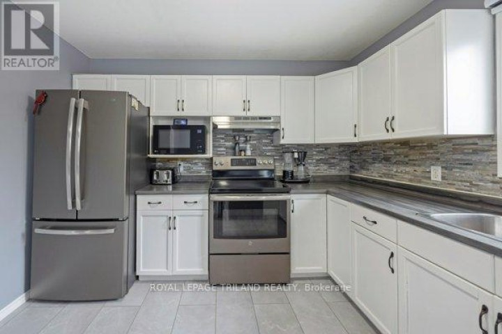 Photo 13 at 14 Sanders Court, St. Thomas