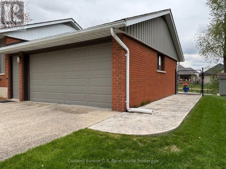 Photo 3 at 35 Tanager Drive, Tillsonburg