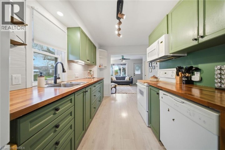Photo 7 at 78 Dublin Street, Terrace Hill, Brantford