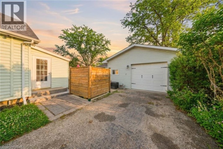 Photo 24 at 78 Dublin Street, Terrace Hill, Brantford