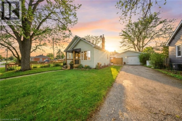 Photo 3 at 78 Dublin Street, Terrace Hill, Brantford