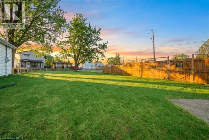 Photo 23 at 78 Dublin Street, Terrace Hill, Brantford