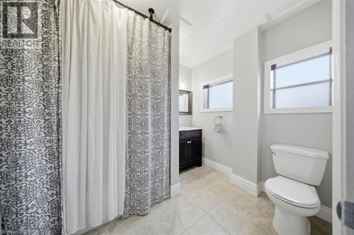 Photo 11 at 188 Grand River Avenue, Holmedale, Brantford