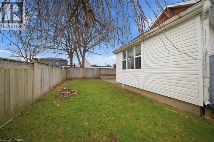 Photo 25 at 188 Grand River Avenue, Holmedale, Brantford