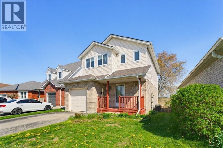 Photo 3 at 25 Anastasia Crescent, Brantwood Park, Brantford
