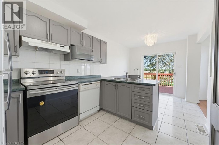 Photo 15 at 25 Anastasia Crescent, Brantwood Park, Brantford